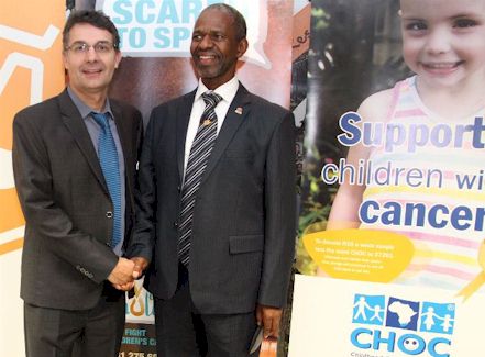 MEC Dhlomo and the Foundation CEO – Carl Queiros